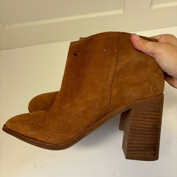 Lucky Brand Pinkton Bootie Brown Suede Ankle Zipper Sz 10M - Picture 2 of 8